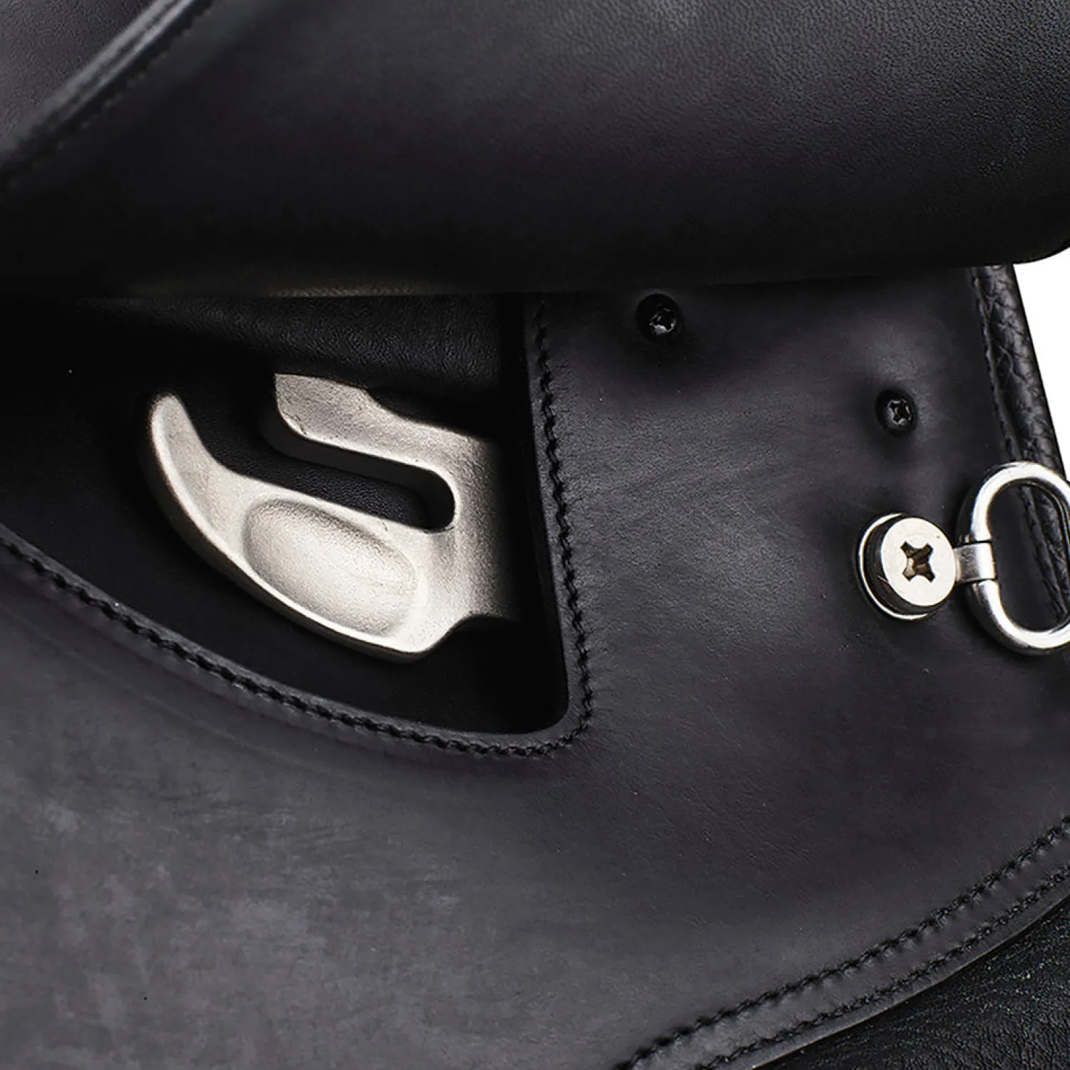 Hot SADDLERY BRANDS INTL Arena Dressage Saddle Black