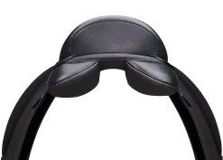 Clearance SADDLERY BRANDS INTL Arena WIDE Dressage Saddle Black
