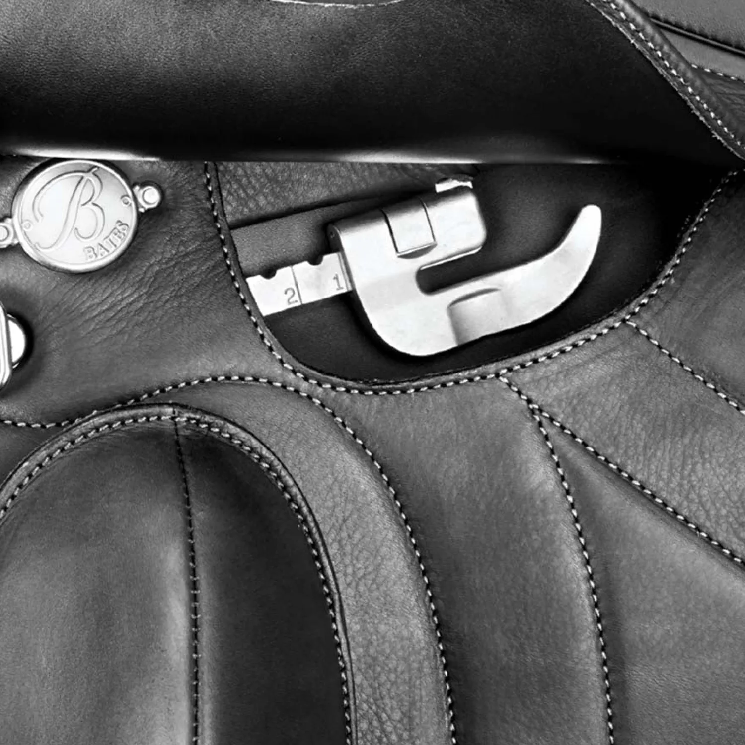 Online SADDLERY BRANDS INTL Bates Innova Mono+ Dressage Saddle Black