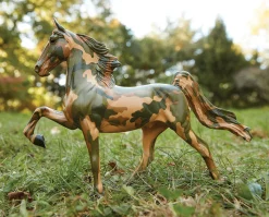 REEVES INTERNATIONAL Breyer® Hope Horse 2025 - Honor