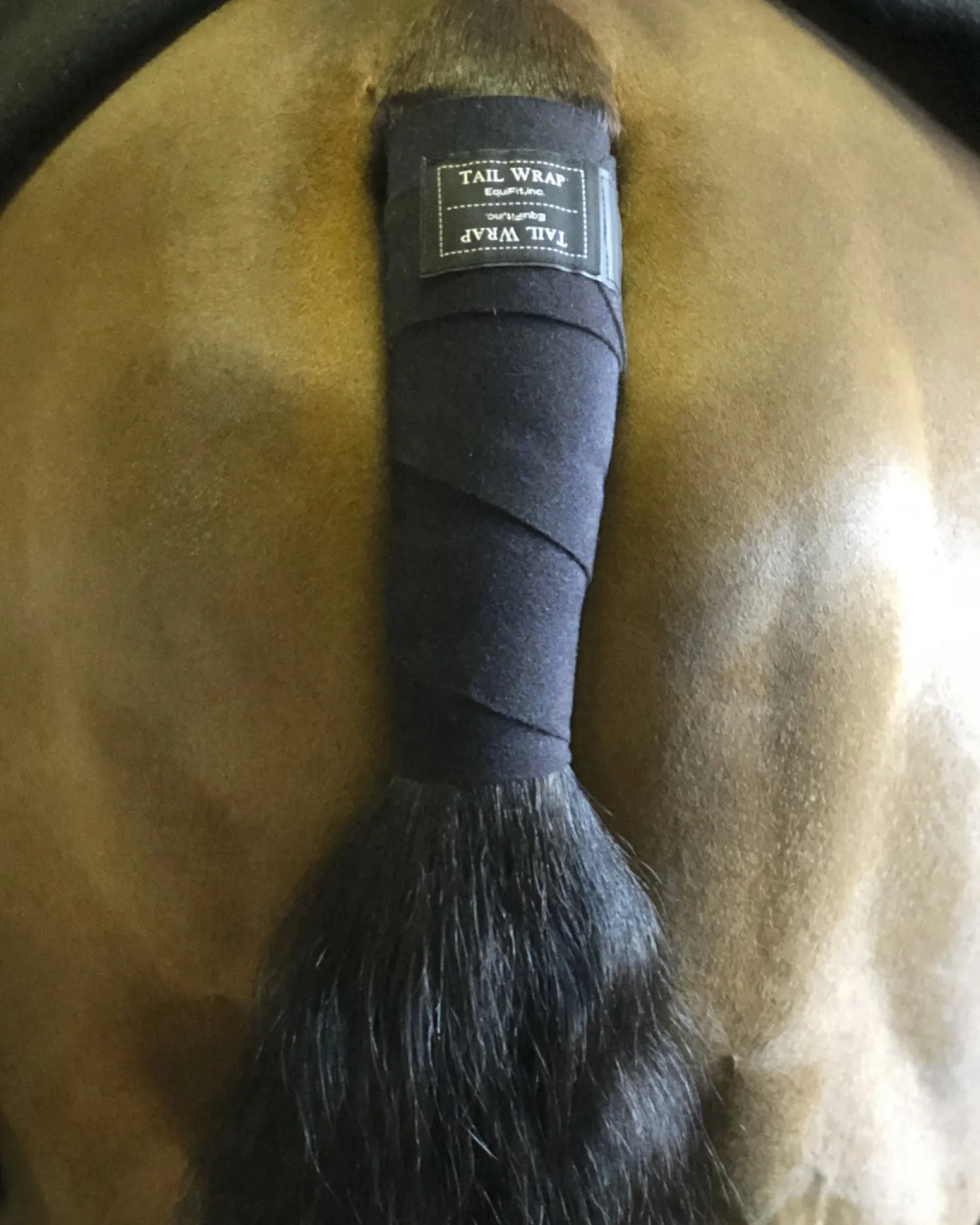 Online EQUIFIT ® No-Hassle Tail Wrap Black