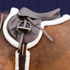 New EQUINAVIA Eidsvoll Ultra Fleece Trimmed Show Pad White