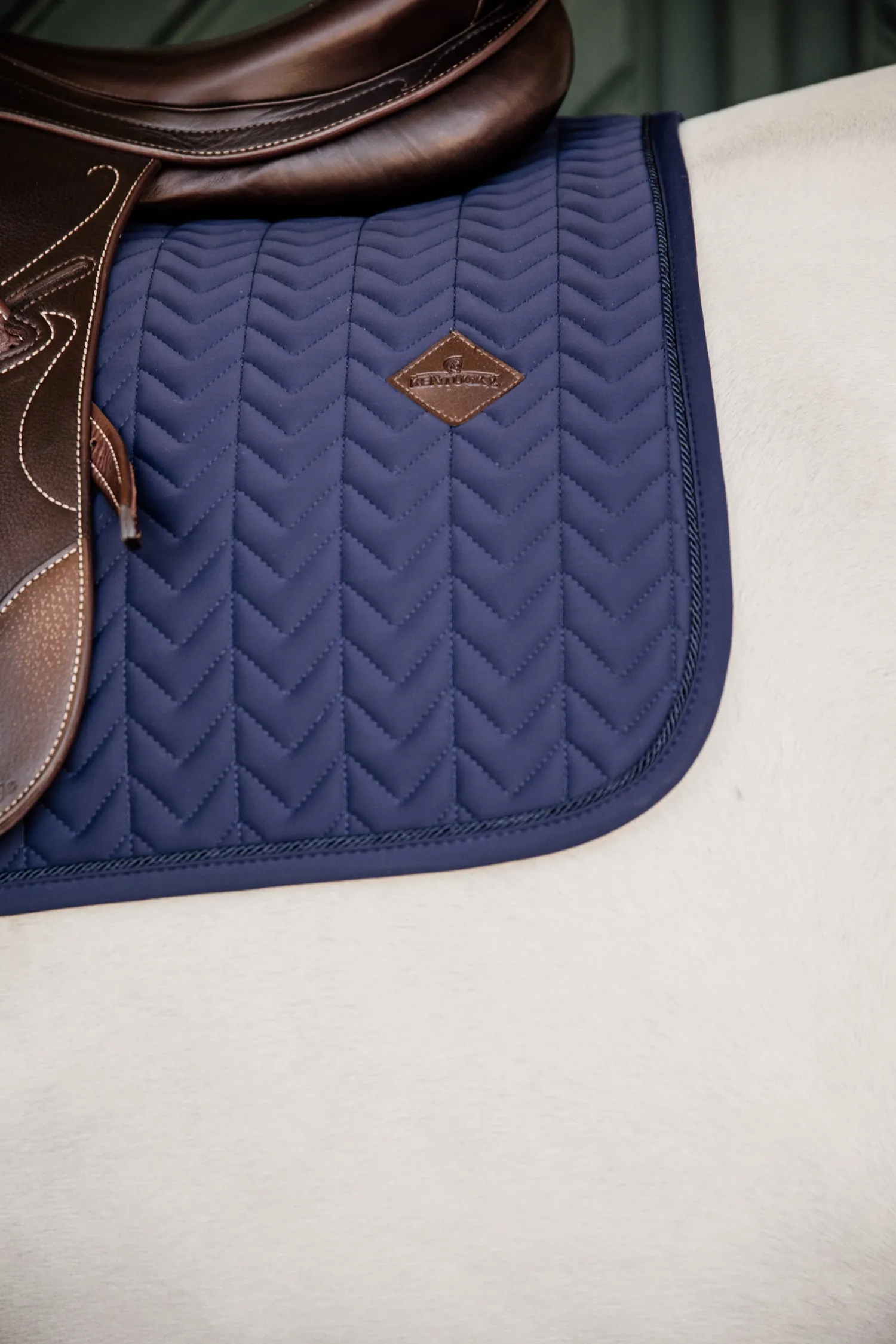 New KENTUCKY HORSEWEAR Fishbone Dressage Pad