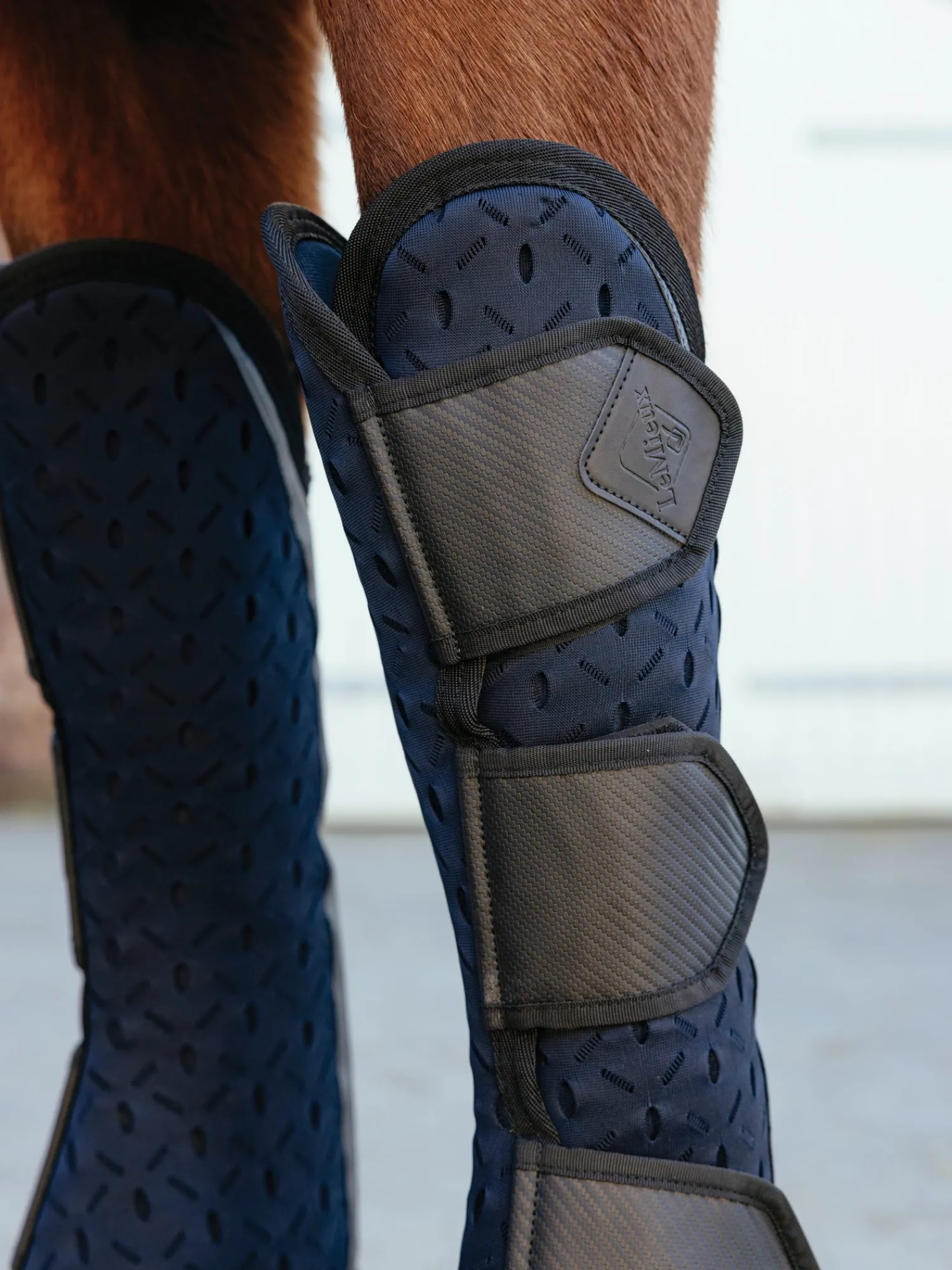 New HORSE HEALTH TRADE LeMieux® Kudos 3D Mesh Travel Boots Navy