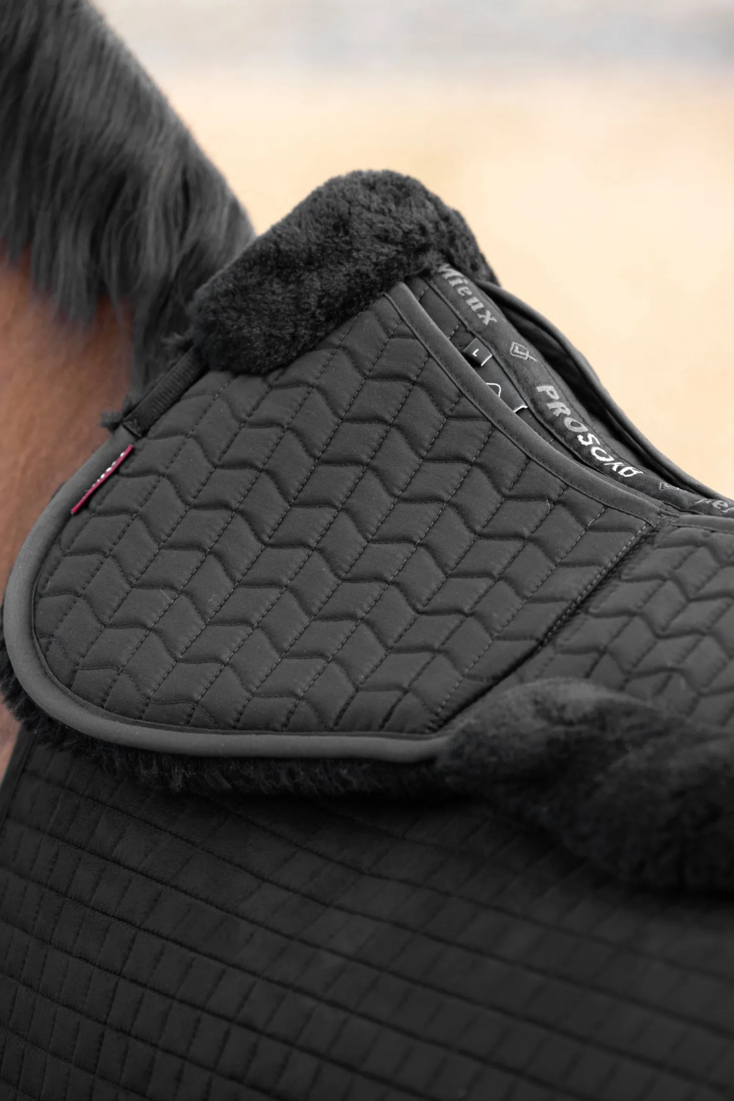New HORSE HEALTH TRADE LeMieux® Merino+ ProSorb 2-Pocket Half Pad